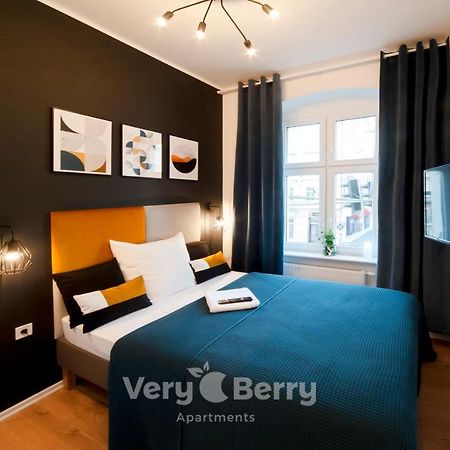 Very Berry - Glogowska 35A - Mtp Apartments - Self Check In 24H Познан Екстериор снимка