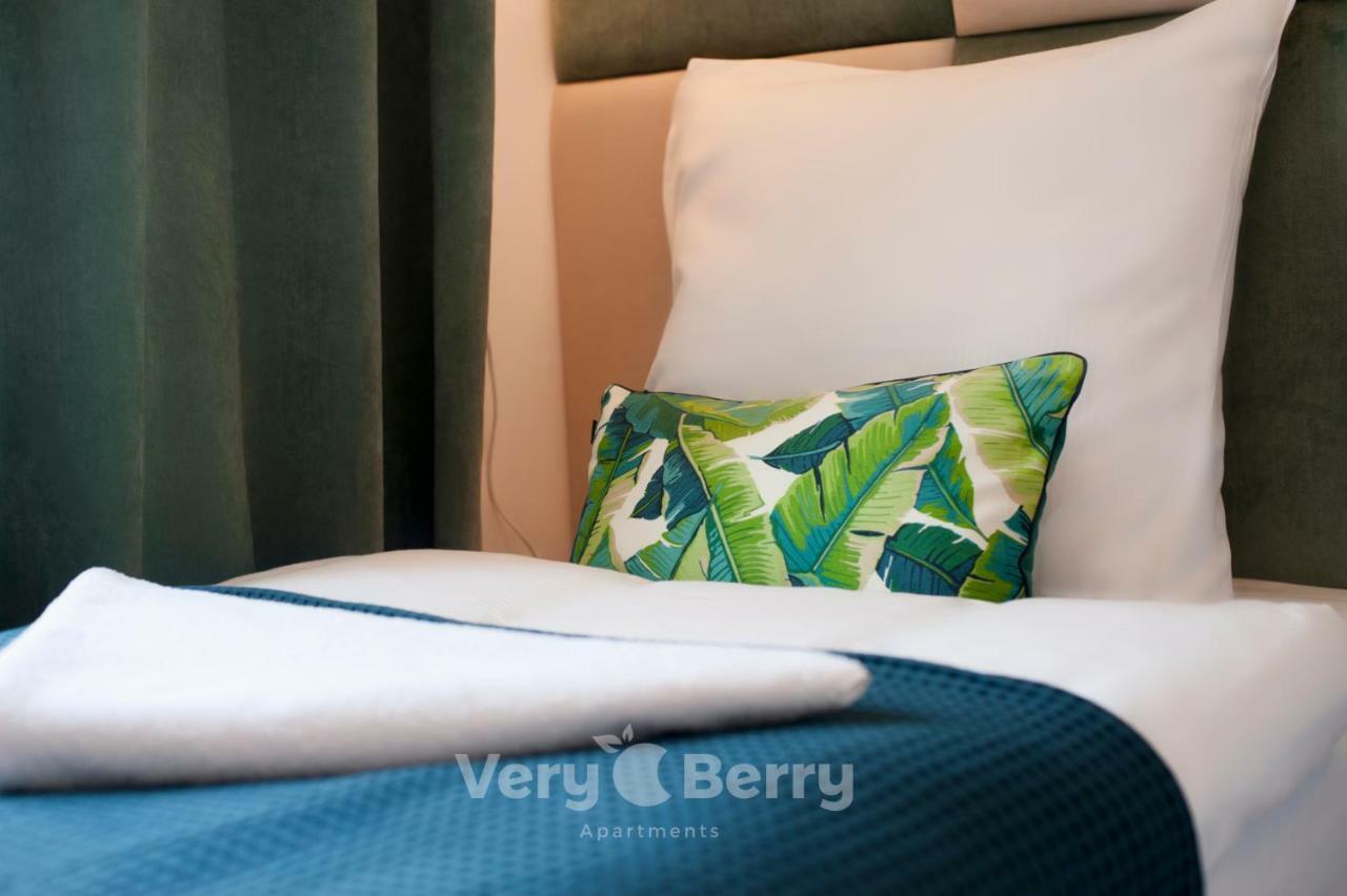 Very Berry - Glogowska 35A - Mtp Apartments - Self Check In 24H Познан Екстериор снимка