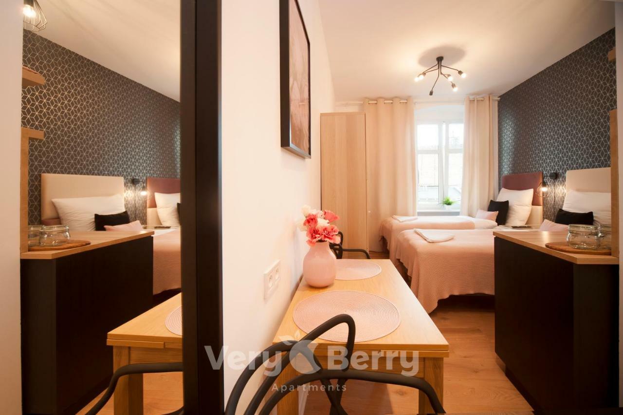 Very Berry - Glogowska 35A - Mtp Apartments - Self Check In 24H Познан Екстериор снимка