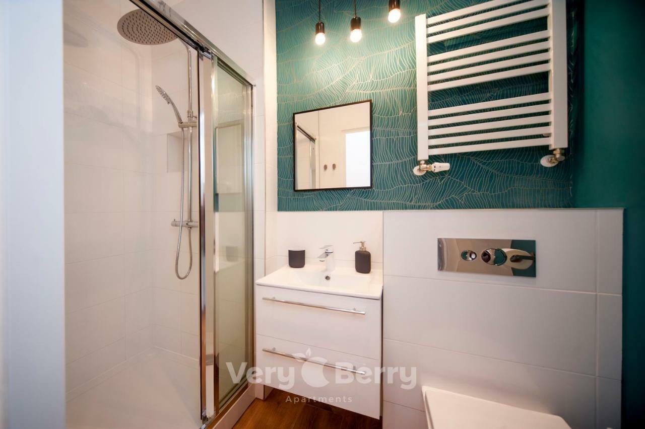 Very Berry - Glogowska 35A - Mtp Apartments - Self Check In 24H Познан Екстериор снимка