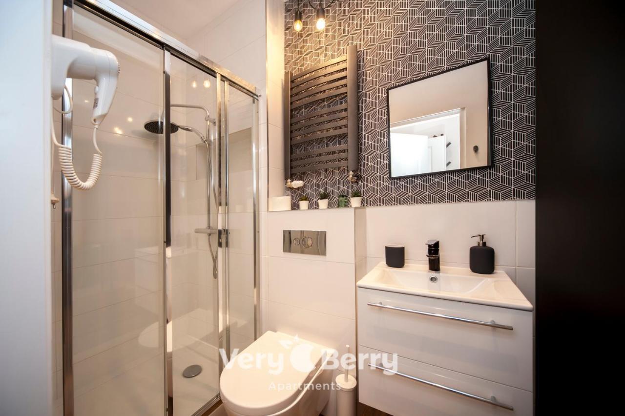 Very Berry - Glogowska 35A - Mtp Apartments - Self Check In 24H Познан Екстериор снимка